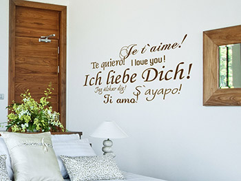 Wandtattoo-Wrter Ich liebe Dich, Te quiereo, Je t'aime im Schlafzimmer