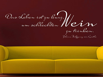 Das Leben ist... Wandtattoo in wei ber der Couch