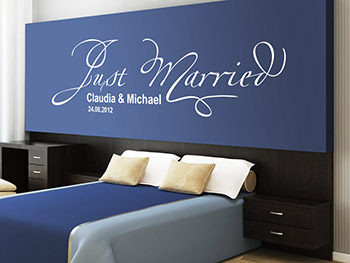 Schlafzimmer Wandtattoo Just married in wei