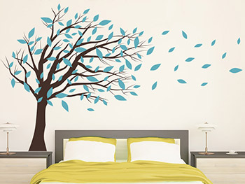 Wandtattoo Baum mit wehenden Blttern im Schlafzimmer