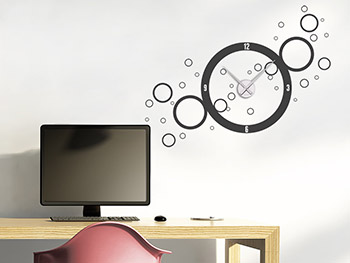 Wanduhr als Wandtattoo im Arbeitszimmer