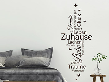 Wandtattoo Zuhause Worte mit Schmetterlingen im Wohnzimmer